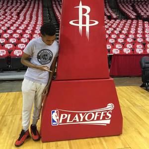 Meet your Posher, Tyson